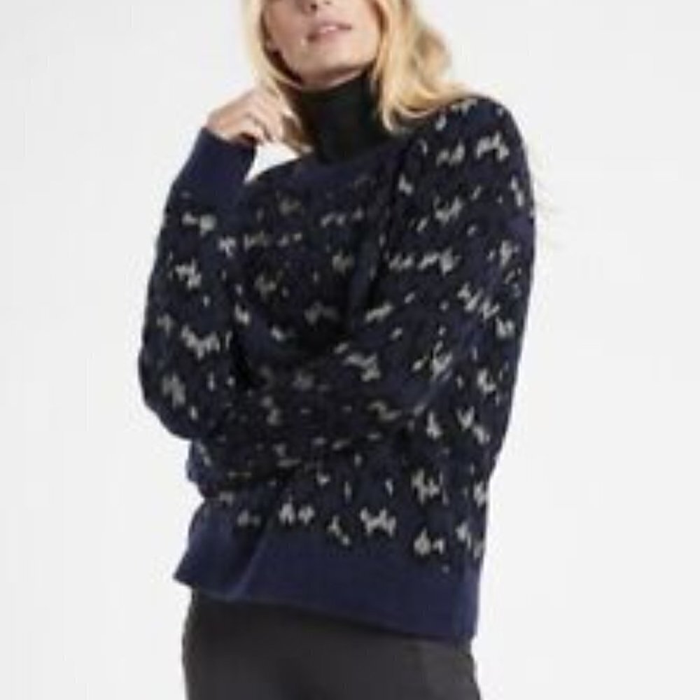 ATHLETA Womens' Hawthorne Textured Crew Wool Blend Sahara Navy Sweater Large